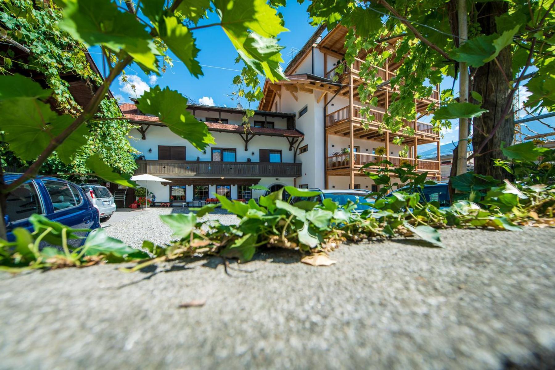Hotel Garni&Apartments Bründlerhof Marling Exterior foto